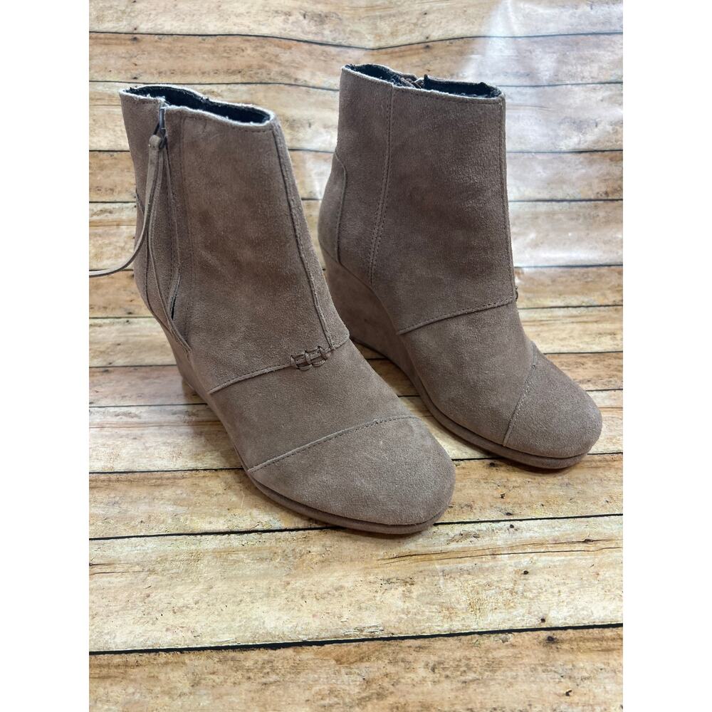 TOMS Desert Suede Wedge Tassel Zip Bootie Taupe Leather Suede Women's Size 6